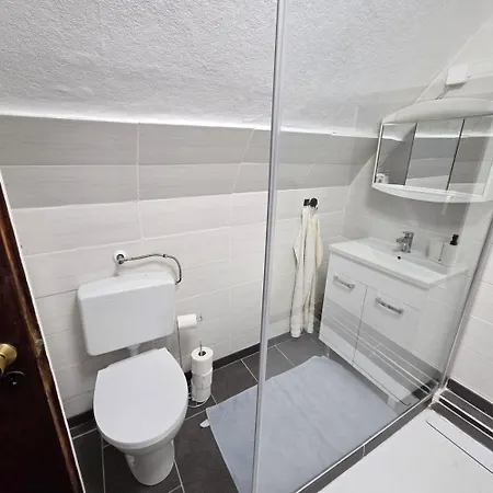 Spacious In Near Leverkusen اودينتال