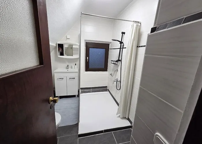 Appartement Spacious In Near Leverkusen Odenthal